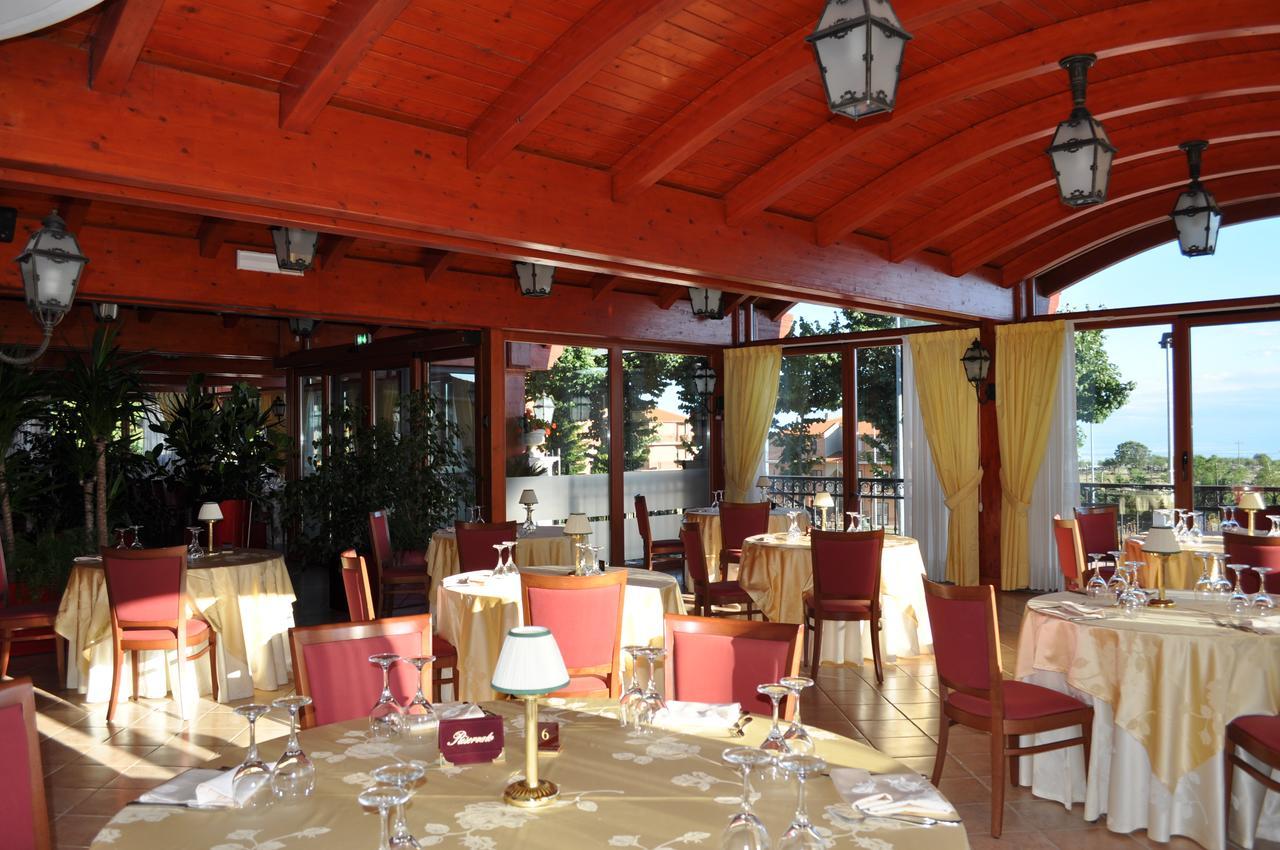 Hotel Ristorante Rossemi Сан-Джованни-Ротондо Экстерьер фото
