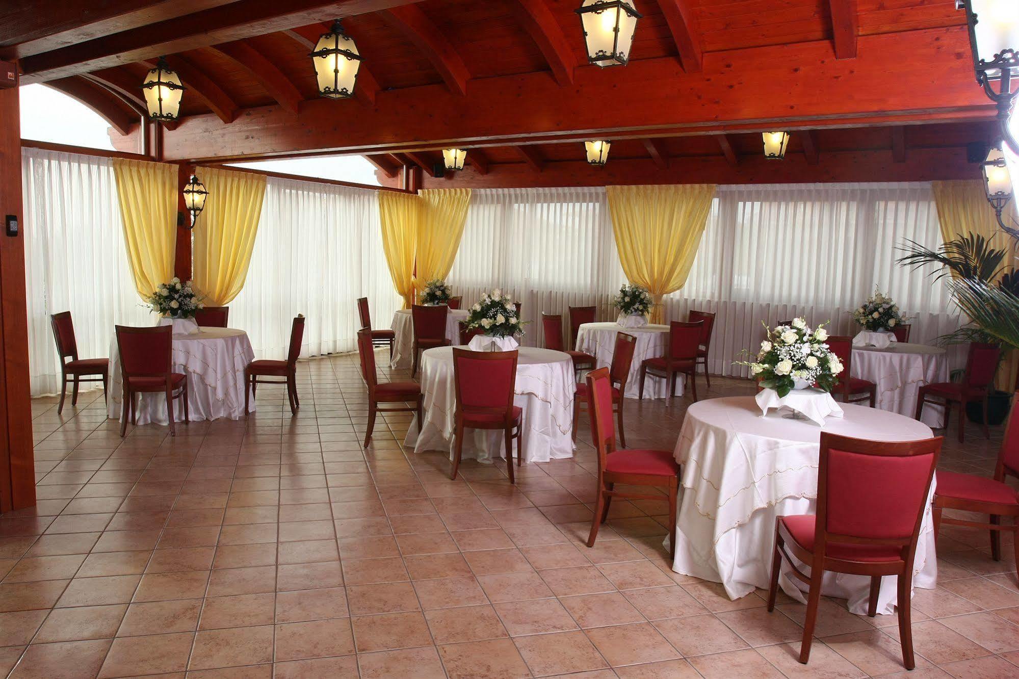 Hotel Ristorante Rossemi Сан-Джованни-Ротондо Экстерьер фото