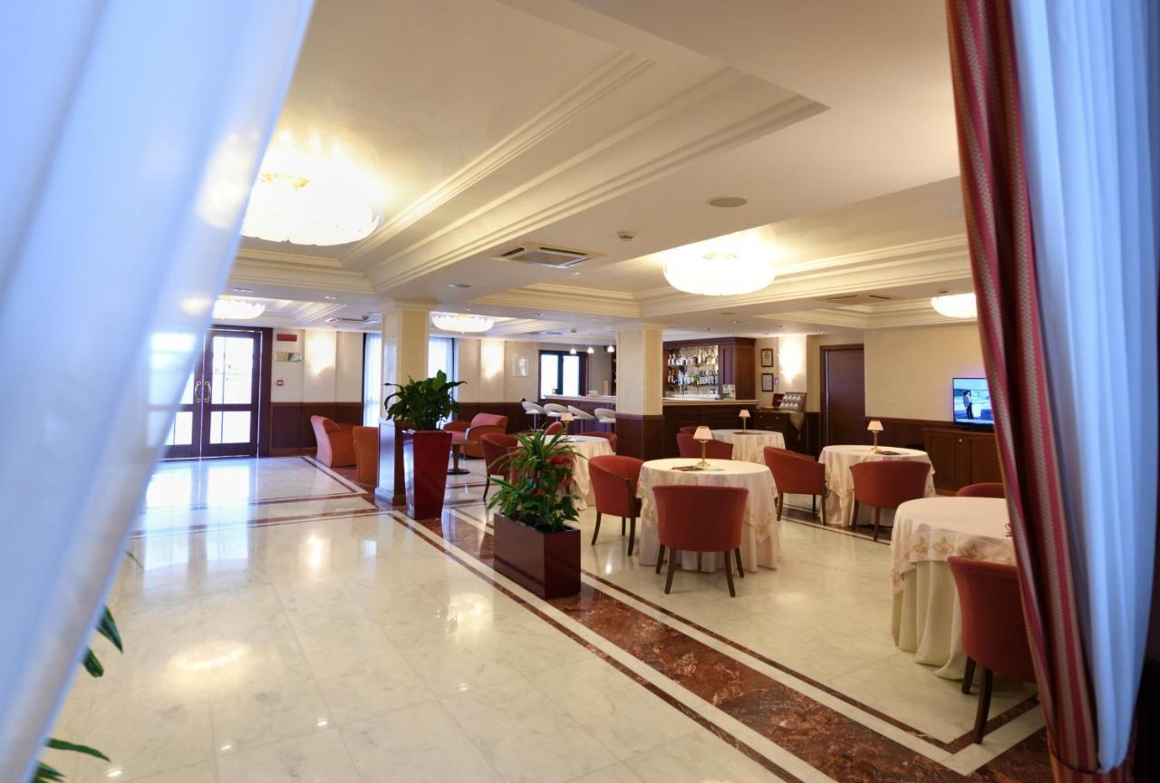Hotel Ristorante Rossemi Сан-Джованни-Ротондо Экстерьер фото